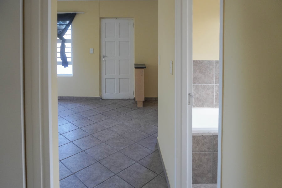 2 Bedroom Property for Sale in Sunset Glen Western Cape